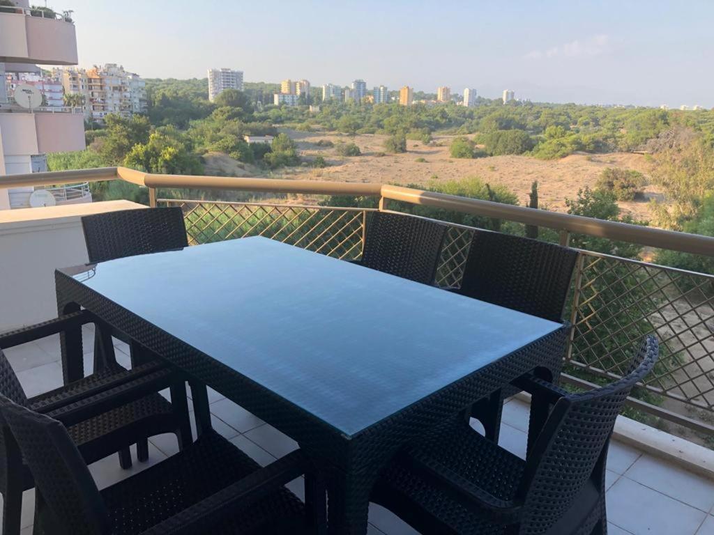 Lara Park Suites Antalia Esterno foto